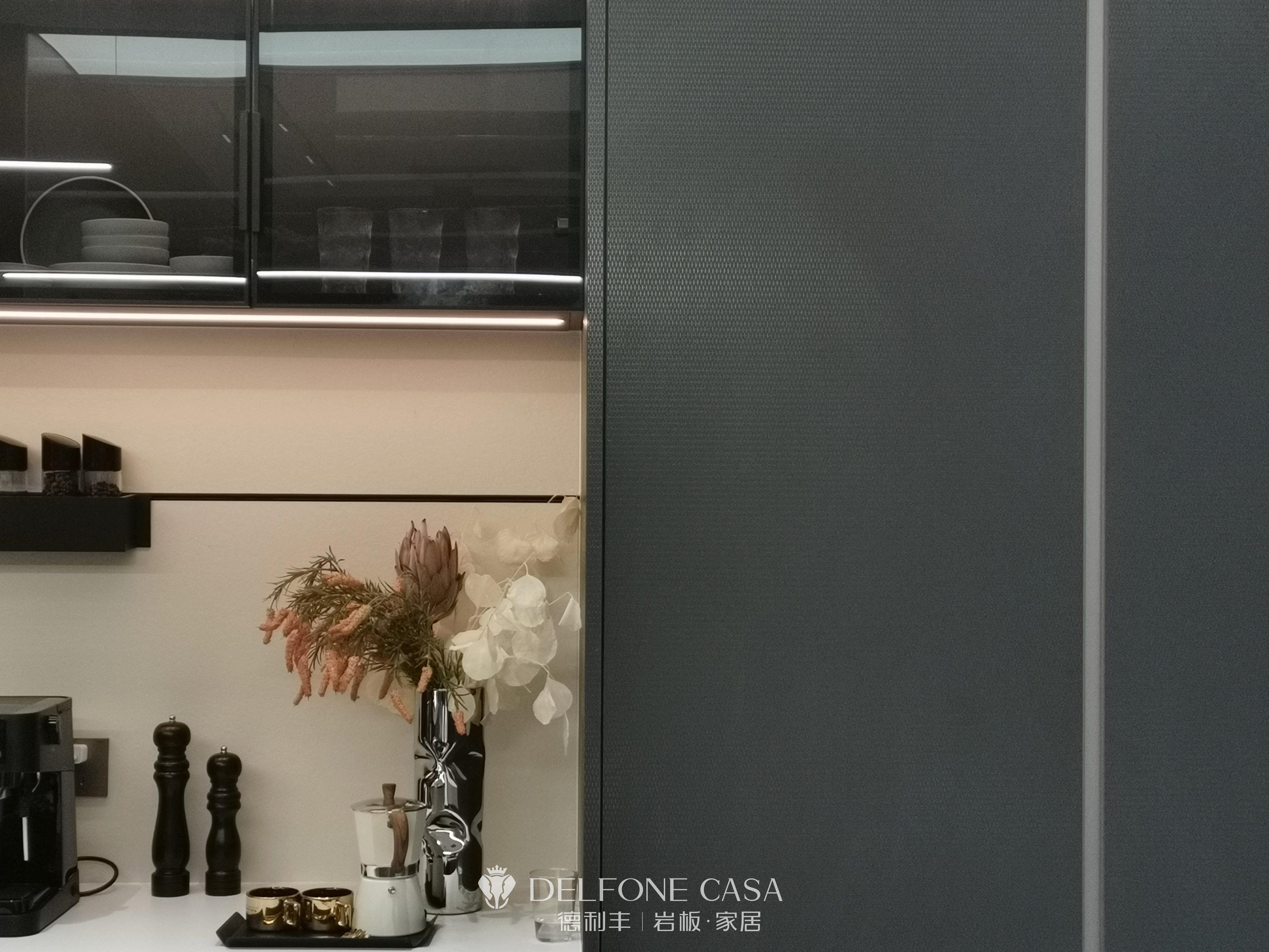 新店速遞 | 德利豐廣州巖板展館，打造輕奢大氣的質(zhì)感家居(圖3)