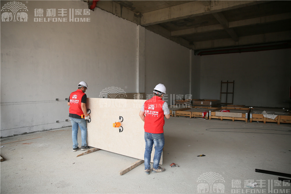 【揭秘】德利豐大巖板鋪貼視頻花絮，速速圍觀(圖13)