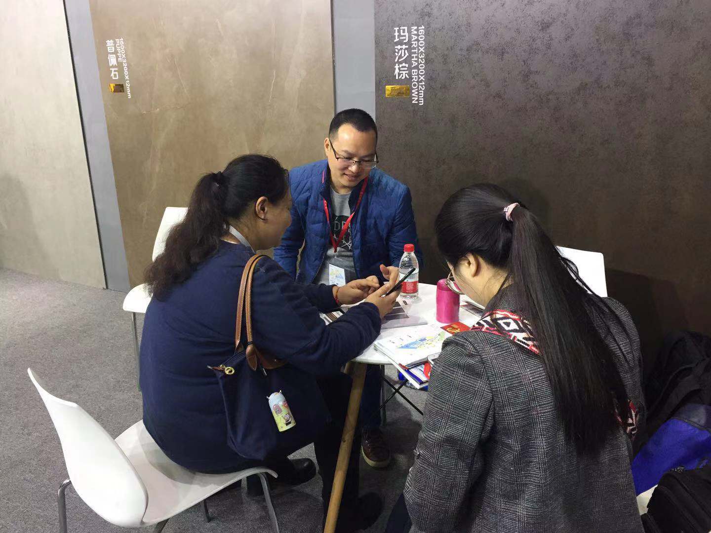 2019廈門石材展開(kāi)展首日，德利豐大巖板強(qiáng)勢(shì)來(lái)襲(圖11)