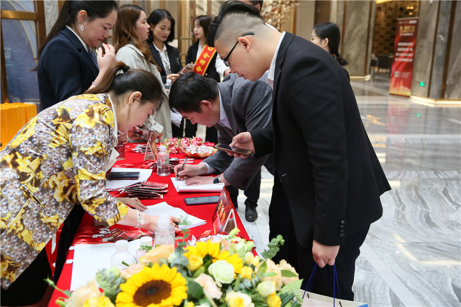 一口氣簽了8家戰(zhàn)略合作協(xié)議，金牌企業(yè)開啟雙贏(圖1)