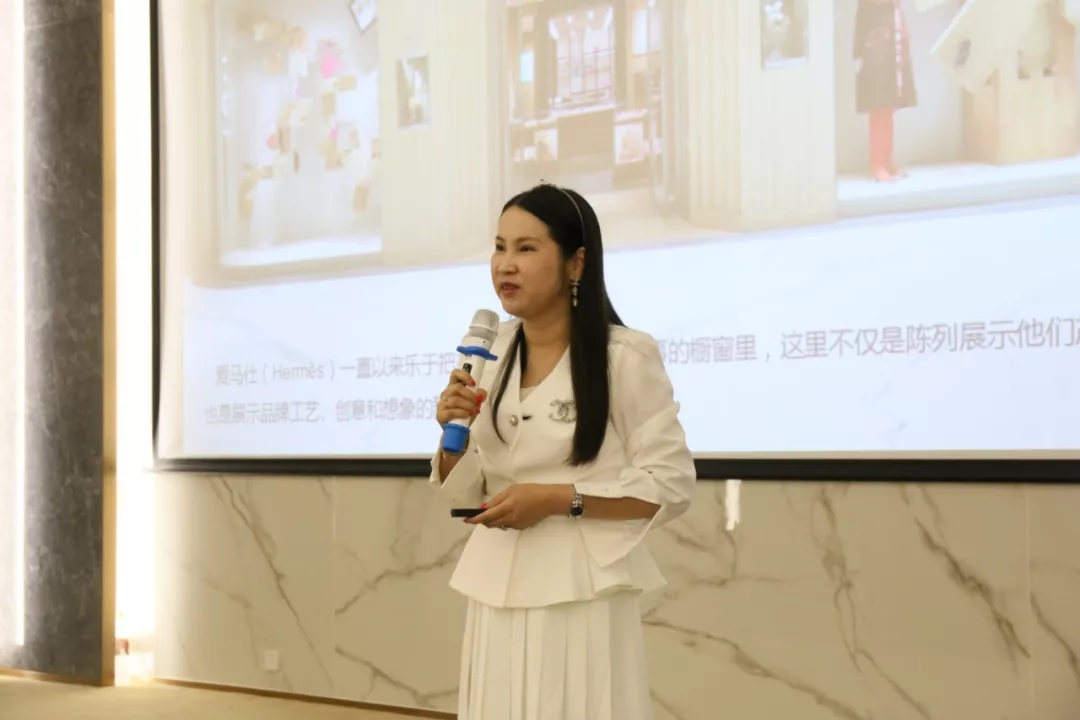【金牌商學(xué)院第15講】如何開啟巖板大紅利時(shí)代!(圖4) 【金牌商學(xué)院第15講】如何開啟巖板大紅利時(shí)代!(圖4)