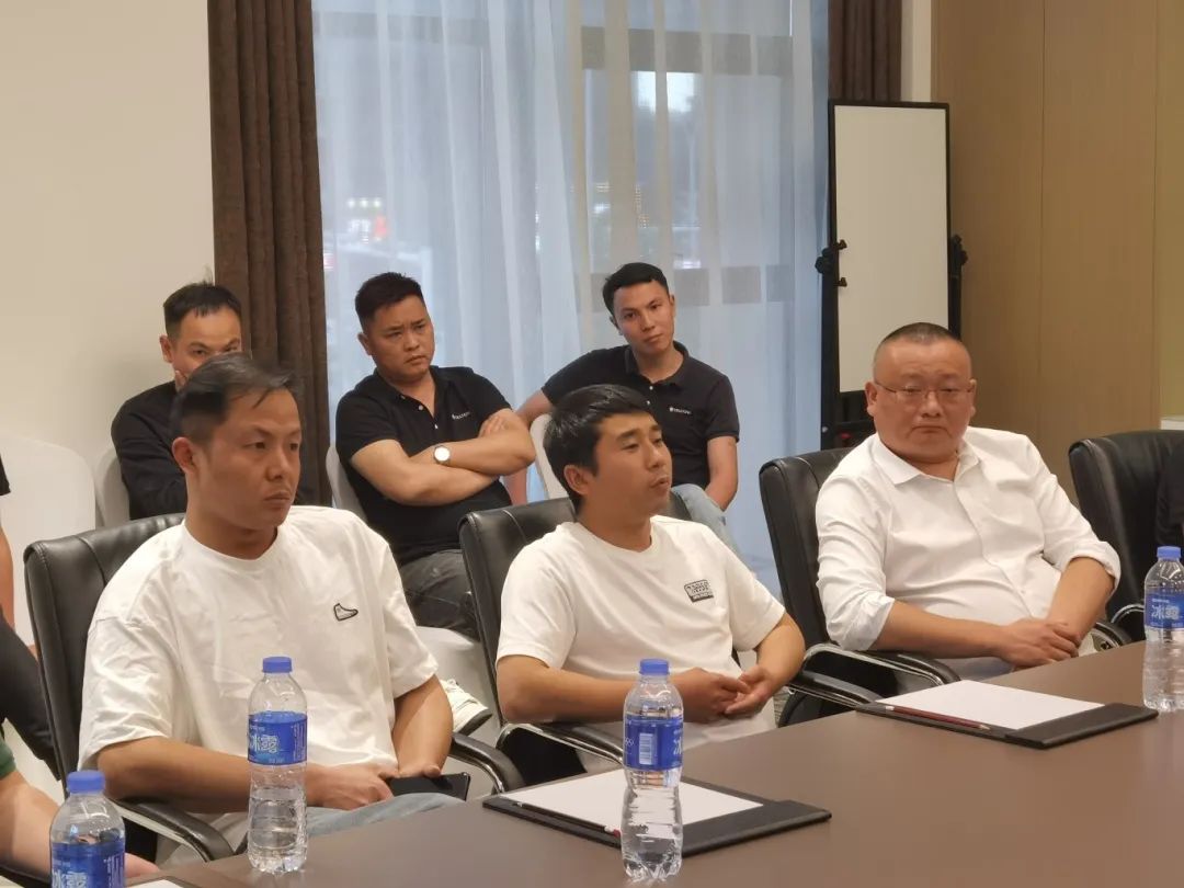 巖領(lǐng)大勢(shì)，榮耀同行 | 2024德利豐經(jīng)銷商財(cái)富交流會(huì)·長(zhǎng)沙站圓滿舉行(圖14)